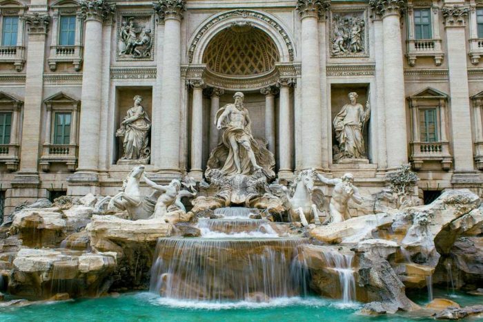 ROME Piazzas and Fountains – Collected tour in English